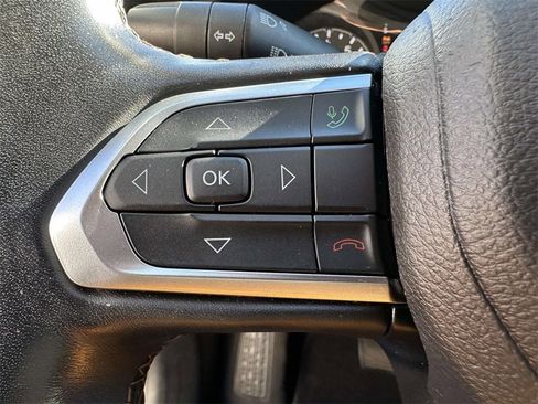 Used 2022 Jeep Compass Limited image 31