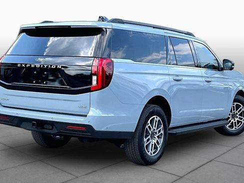 Used 2025 Ford Expedition Max Active RWD image 13