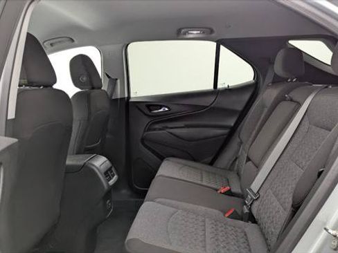 Used 2022 Chevrolet Equinox LT FWD image 17