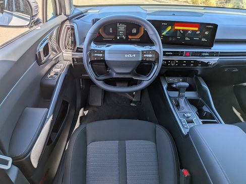 New 2026 Kia Sorento LX FWD image 21