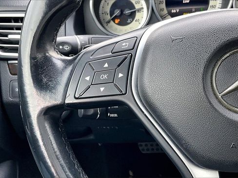 Used 2014 Mercedes-Benz E 550 Cabriolet w/ Premium 1 Package image 15