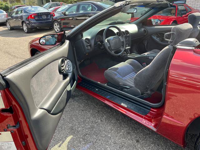Used 1997 Pontiac Firebird Formula RWD image 11