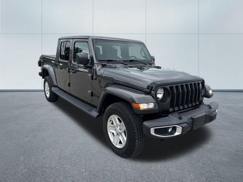 Certified 2022 Jeep Gladiator Sport AWD/4WD image 8