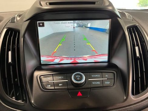 Used 2018 Ford Escape SE w/ SE Sync 3 Package FWD image 28