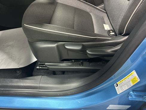 Used 2025 Chevrolet TrailBlazer LT image 12