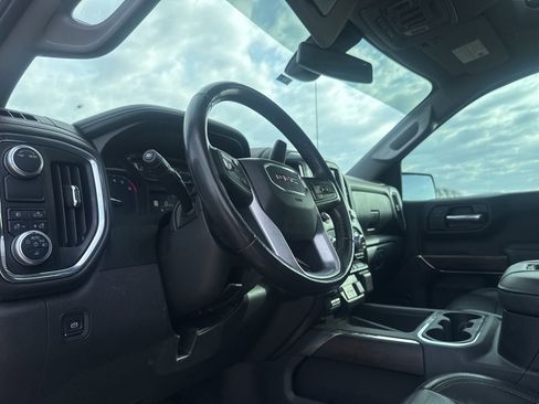 Used 2020 GMC Sierra 1500 SLT image 35