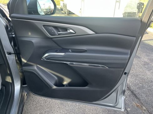 New 2025 Chevrolet Traverse LT w/ LPO, Floor Liner Package image 21