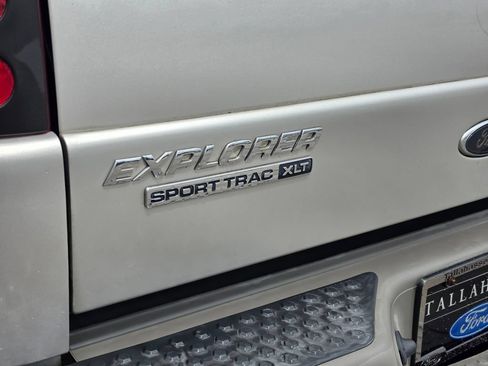 Used 2003 Ford Explorer Sport Trac XLS RWD image 7