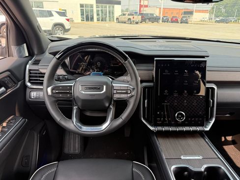 New 2026 GMC Acadia Denali AWD/4WD image 28