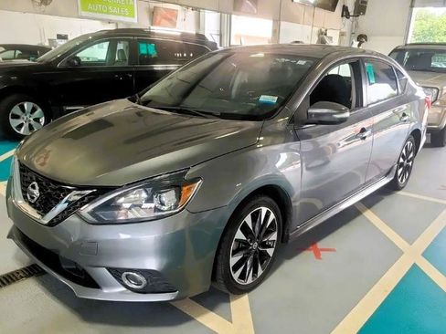 Used 2019 Nissan Sentra SR FWD image 3