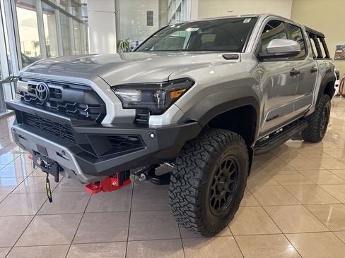 New 2025 Toyota Tacoma TRD Off-Road image 6