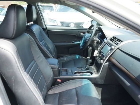 Used 2016 Toyota Camry XLE FWD image 21