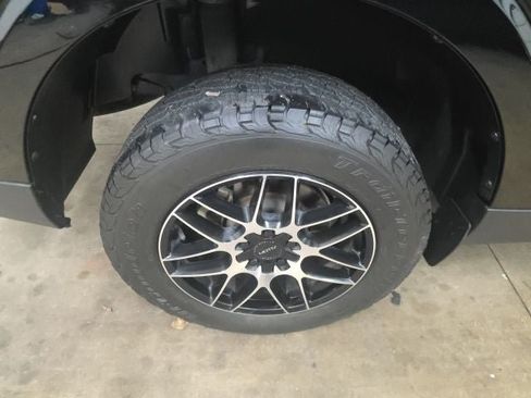 Used 2023 Ford Maverick XLT FWD image 7