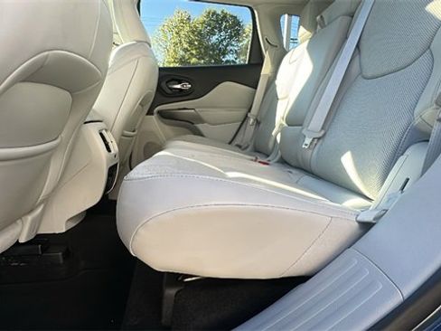 Used 2021 Jeep Cherokee Limited w/ Elite Package image 34