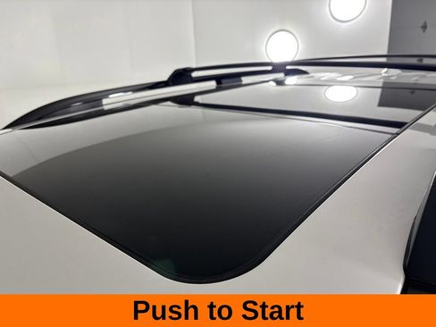 Used 2025 Honda Pilot Black Edition image 9