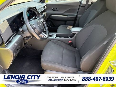 Used 2025 Hyundai Kona SEL FWD image 10