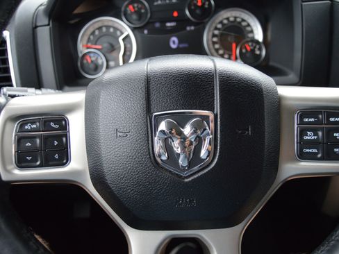 Used 2018 RAM 1500 Laramie w/ Convenience Group image 20