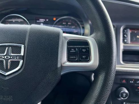 Used 2012 Dodge Charger SE image 21
