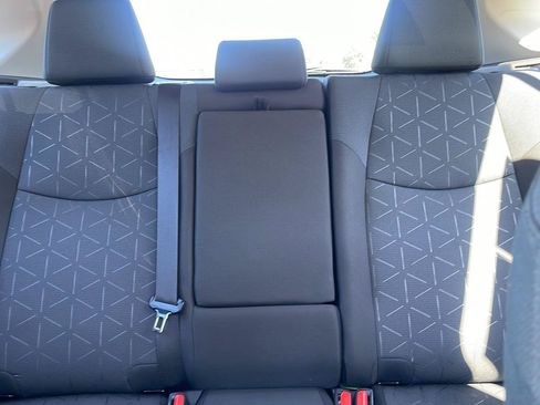 Used 2025 Toyota RAV4 XLE FWD image 29