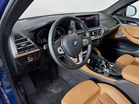 Used 2025 BMW X4 xDrive30i AWD/4WD image 14
