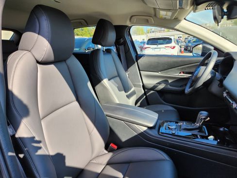 Certified 2025 MAZDA CX-30 AWD 2.5 S w/ Select Sport Pkg image 16