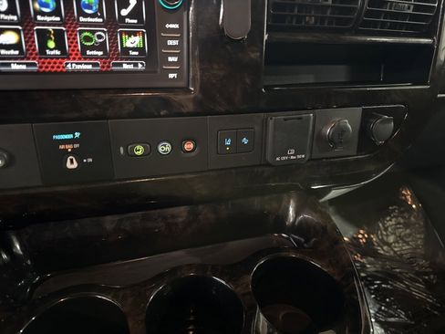 Used 2020 GMC Savana 2500 Extended w/ Enhanced Convenience Package image 21