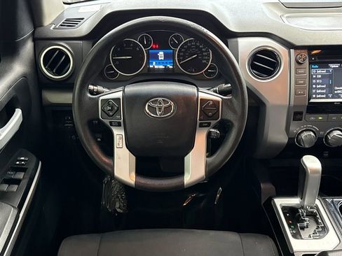 Used 2017 Toyota Tundra SR5 w/ SR5 Upgrade Package image 13