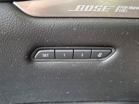 Used 2020 Cadillac XT5 Premium Luxury w/ LPO, Floor Liner Package AWD/4WD image 19