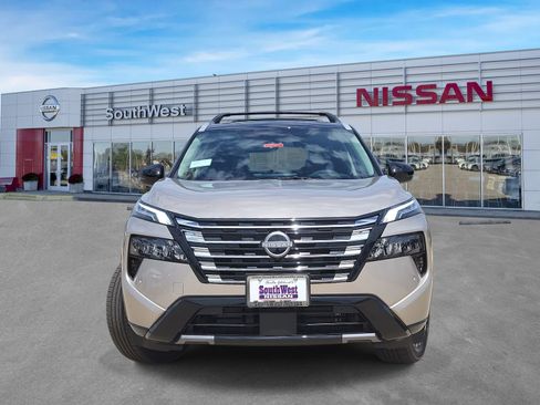 New 2026 Nissan Rogue Platinum AWD/4WD image 10