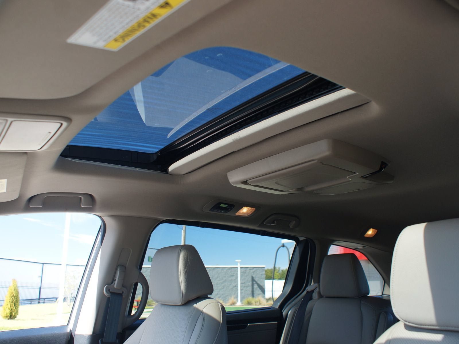 Used 2019 Honda Odyssey Elite image 6