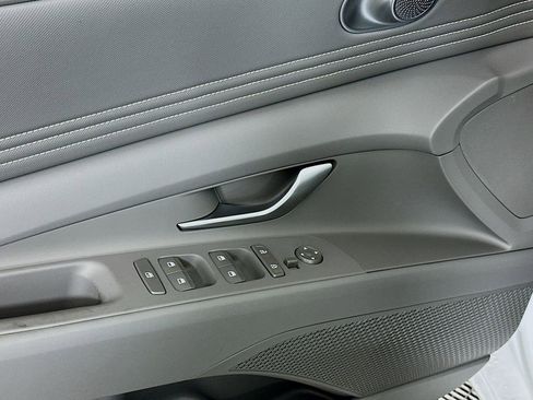 New 2026 Hyundai Elantra Sport image 18