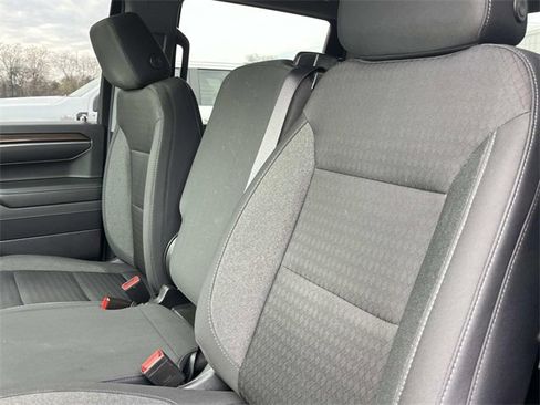 Used 2024 Chevrolet Silverado 1500 LT image 28