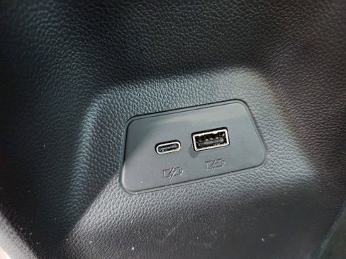 Used 2024 Buick Envision Sport Touring image 25