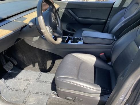 Used 2020 Tesla Model Y Long Range AWD/4WD image 11