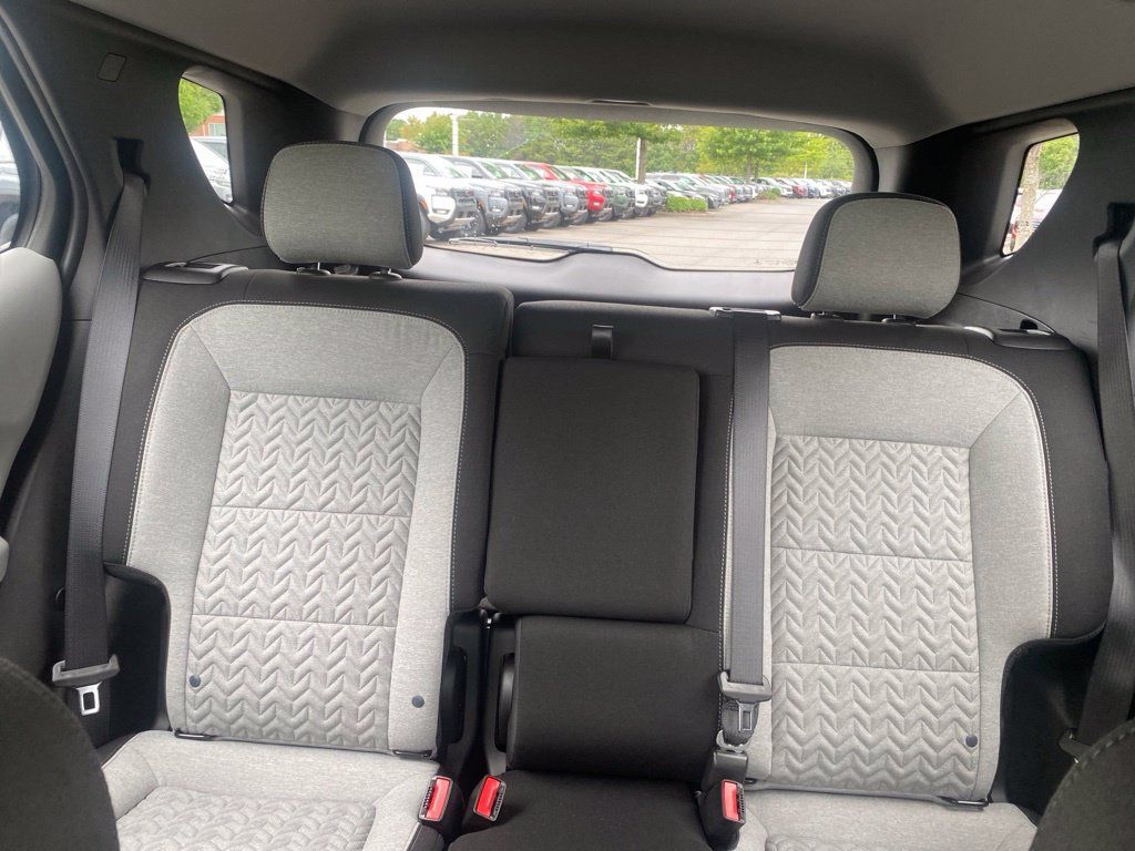Used 2024 Chevrolet Equinox LS FWD image 28