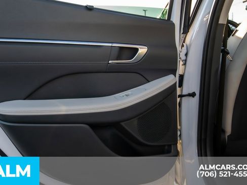 Used 2023 Hyundai Sonata Limited image 26