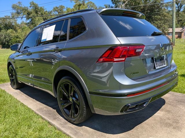 Used 2023 Volkswagen Tiguan SE R-Line FWD image 8
