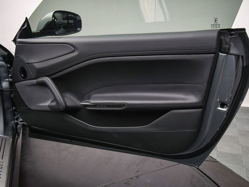 Used 2018 Ferrari GTC4Lusso T image 52