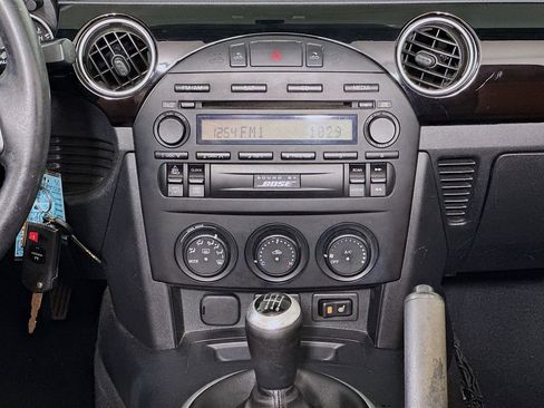 Used 2008 MAZDA MX-5 Miata Grand Touring image 15