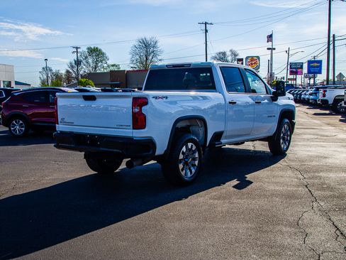 Used 2025 Chevrolet Silverado 2500 Custom w/ Custom Value Package AWD/4WD image 7