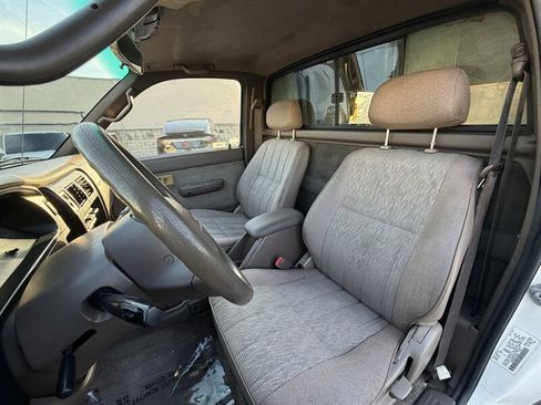 Used 1999 Toyota Tacoma 4x4 Regular Cab image 36