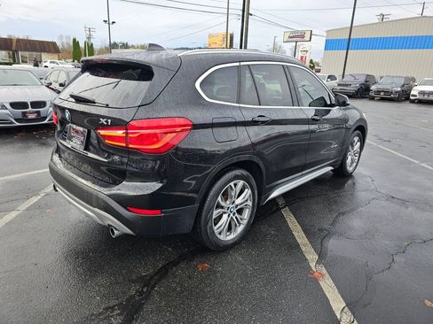 Used 2017 BMW X1 xDrive28i image 5