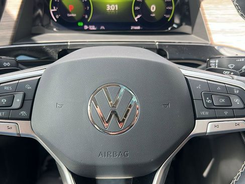 Used 2024 Volkswagen Atlas SEL AWD/4WD image 33