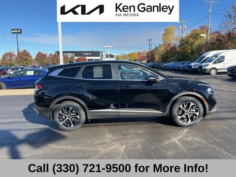 Certified 2023 Kia Sportage EX image 8