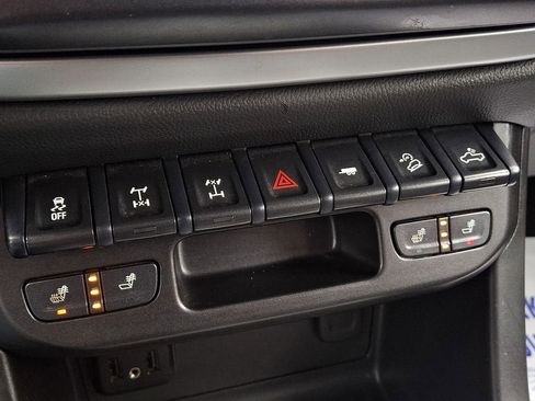 Certified 2022 Chevrolet Colorado ZR2 AWD/4WD image 24