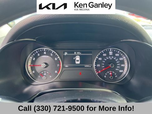 Certified 2024 Kia Forte LXS image 32