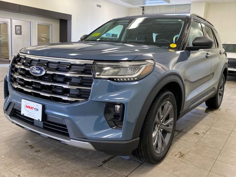 New 2026 Ford Explorer Active w/ Active Comfort Package image 4