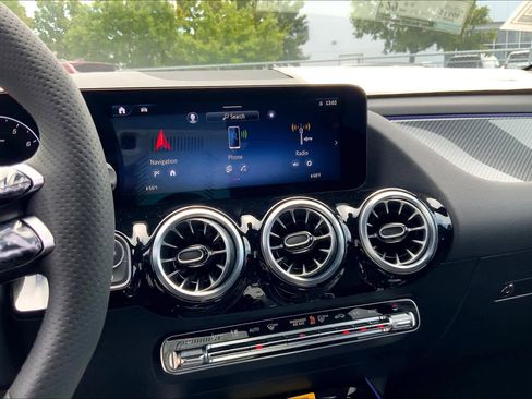 Certified 2025 Mercedes-Benz GLA 250 image 13