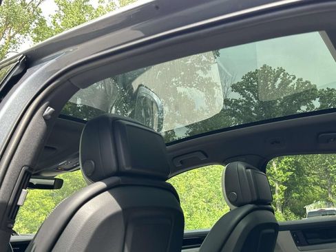 New 2026 Porsche Cayenne Coupe AWD/4WD image 16