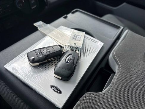 Used 2024 Ford F250 XL w/ STX Appearance Package image 5